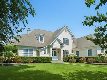 2675 Laurel Trail