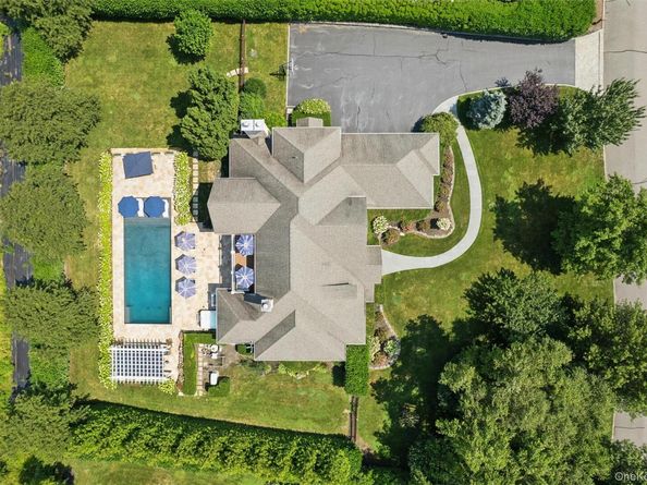 2675 Laurel Trail, Laurel NY 11948
