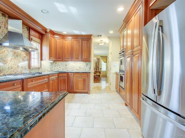 171-06 76th Avenue, Fresh Meadows NY 11366