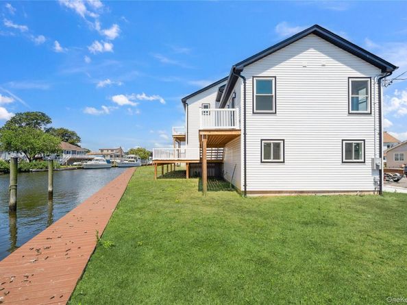 775 S 9th Street, Lindenhurst NY 11757