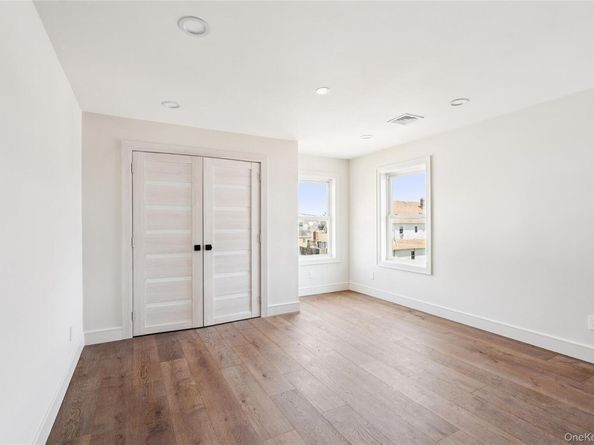 775 S 9th Street, Lindenhurst NY 11757