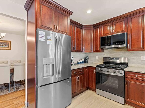 1570 Paulding Avenue, Bronx NY 10462