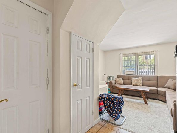 1570 Paulding Avenue, Bronx NY 10462
