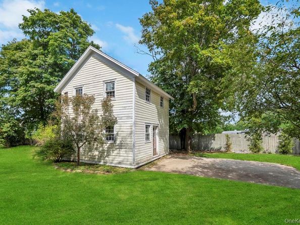 430 Montauk Hwy, East Moriches NY 11940
