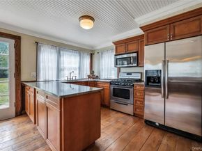 430 Montauk Hwy, East Moriches NY 11940