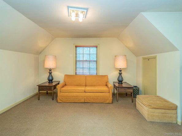 43 Amherst Road, Port Washington NY 11050