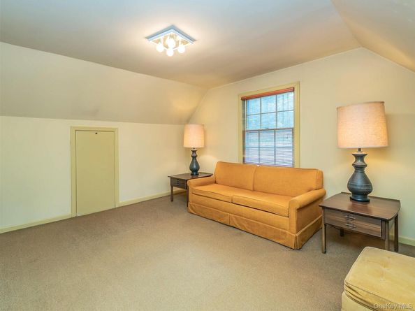 43 Amherst Road, Port Washington NY 11050