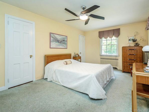 43 Amherst Road, Port Washington NY 11050