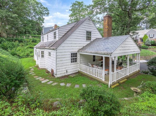 43 Amherst Road, Port Washington NY 11050