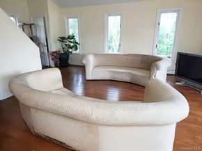 6 Bostwick Lane, Old Westbury NY 11568