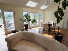 6 Bostwick Lane, Old Westbury NY 11568