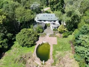 6 Bostwick Lane, Old Westbury NY 11568