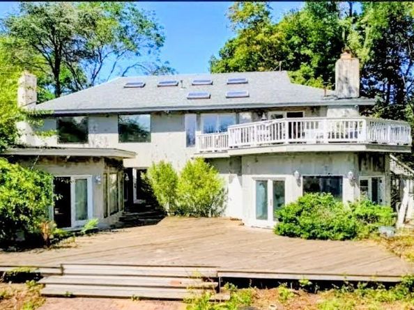 6 Bostwick Lane, Old Westbury NY 11568