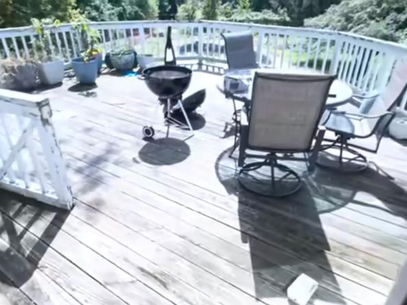 6 Bostwick Lane, Old Westbury NY 11568