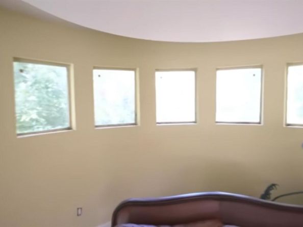 6 Bostwick Lane, Old Westbury NY 11568