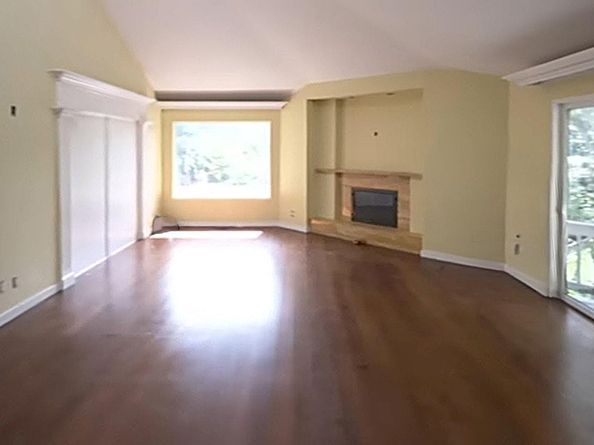 6 Bostwick Lane, Old Westbury NY 11568