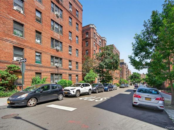 96-11 65th Road 313, Rego Park NY 11374