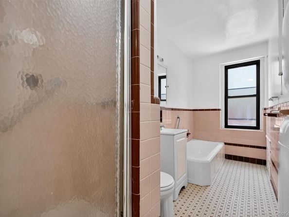 96-11 65th Road 313, Rego Park NY 11374