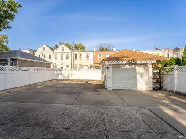 8571 88th Street, Woodhaven NY 11421