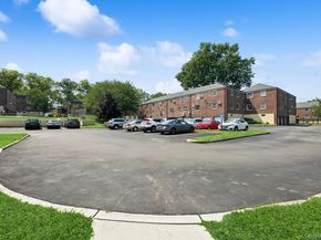 251-16 58th Avenue 125, Little Neck NY 11362