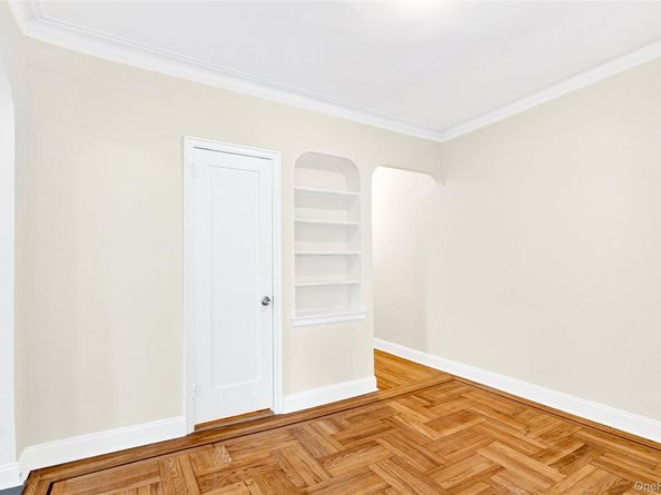 601 Pelham Parkway N 514, Bronx NY 10467
