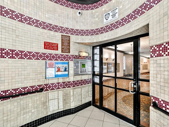 601 Pelham Parkway N 514, Bronx NY 10467