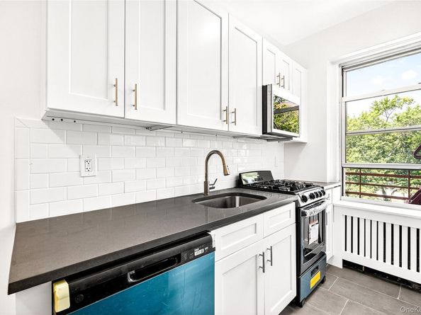 601 Pelham Parkway N 514, Bronx NY 10467