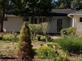 7 Swartout Place, Amityville NY 11701