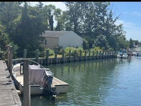 7 Swartout Place, Amityville NY 11701