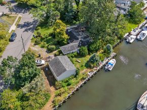 7 Swartout Place, Amityville NY 11701