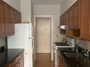 292 Main Street 1D, White Plains NY 10601