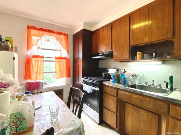 561 72nd Street, Brooklyn NY 11209