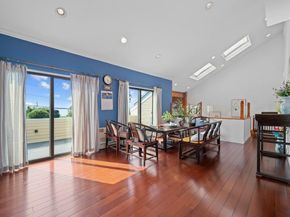 31 Westland Drive, Glen Cove NY 11542