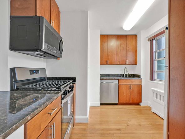 1065 Vermont Street 4F, Brooklyn NY 11207