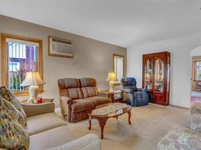 142 Kamda Boulevard, New Hyde Park NY 11040