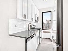 190 E Mosholu Parkway S 4G, Bronx NY 10458