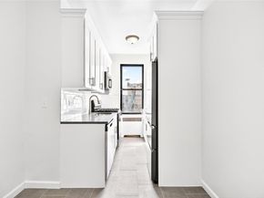 190 E Mosholu Parkway S 4G, Bronx NY 10458