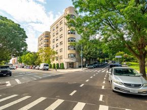 190 E Mosholu Parkway S 4G, Bronx NY 10458