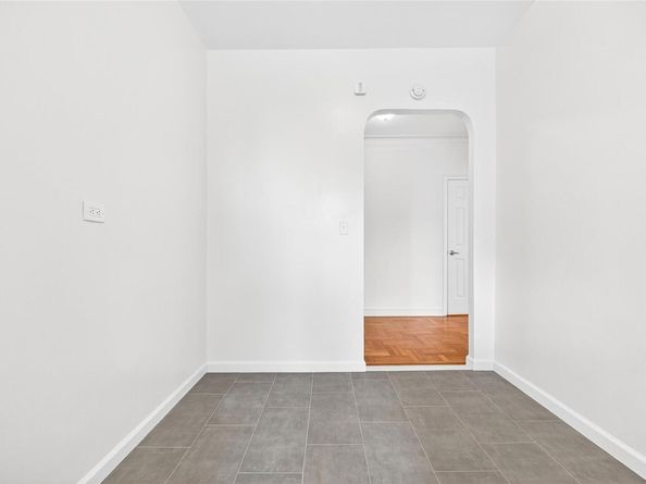 190 E Mosholu Parkway S 4G, Bronx NY 10458