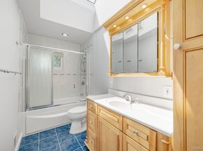 52 North Drive, Manhasset Hills NY 11040