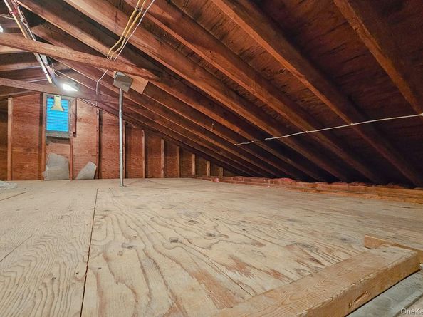 52 North Drive, Manhasset Hills NY 11040