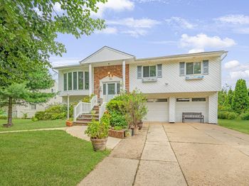 52 North Drive