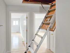 52 North Drive, Manhasset Hills NY 11040