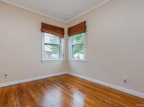1033 Tulsa Street, Uniondale NY 11553