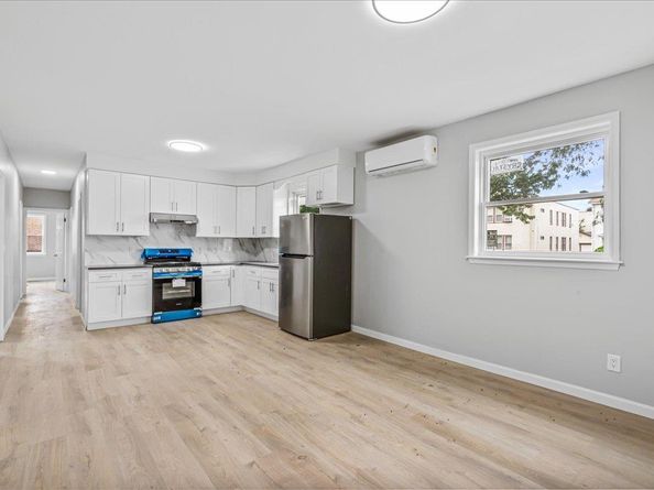 8606 126th Street, Richmond Hill NY 11418