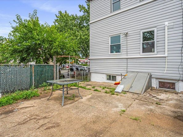 8606 126th Street, Richmond Hill NY 11418