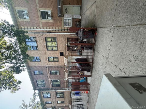 637 Barretto Street, Bronx NY 10474