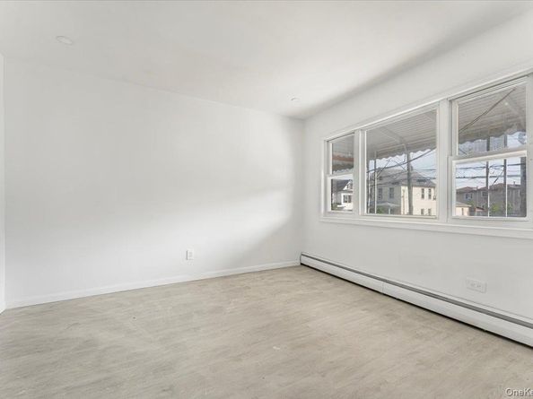 723 E 230th Street, Bronx NY 10466