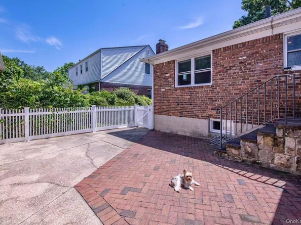 1641 Falmouth Avenue, New Hyde Park NY 11040