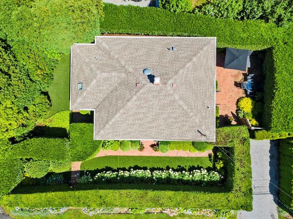 16 Miller Lane, East Hampton NY 11937